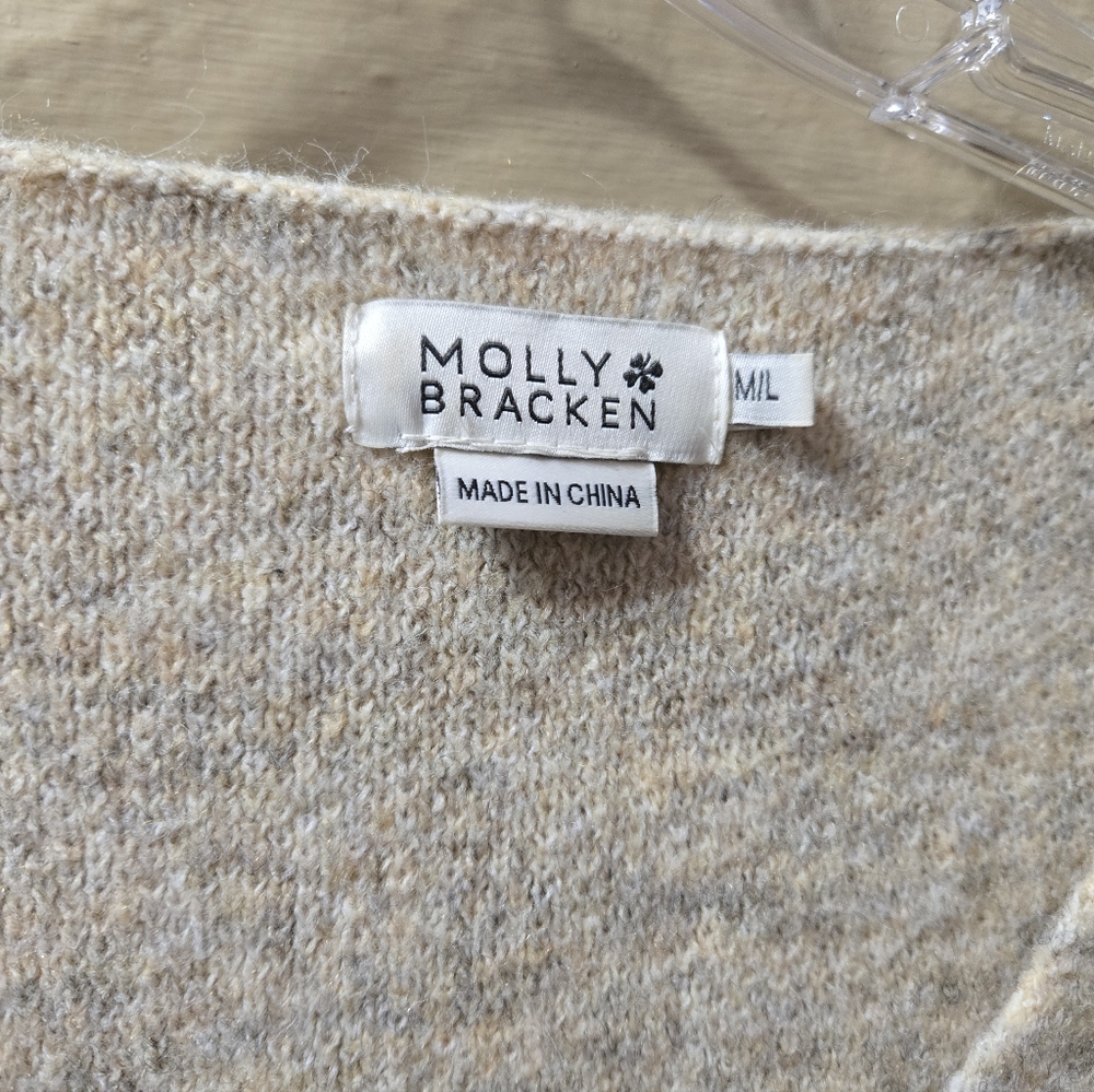 Molly Bracken Wool Blend Faux Fur Cuff V-Neck Oversized Sweater Dress EUC M/L - Picture 3 of 4